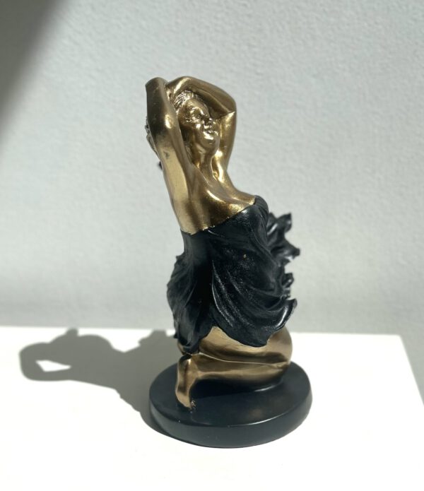 Dansende dame 1 - Afbeelding 2